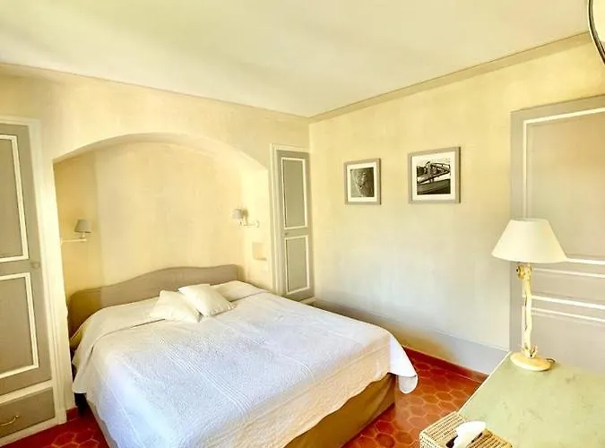 Chez Camille * سان تروبيه